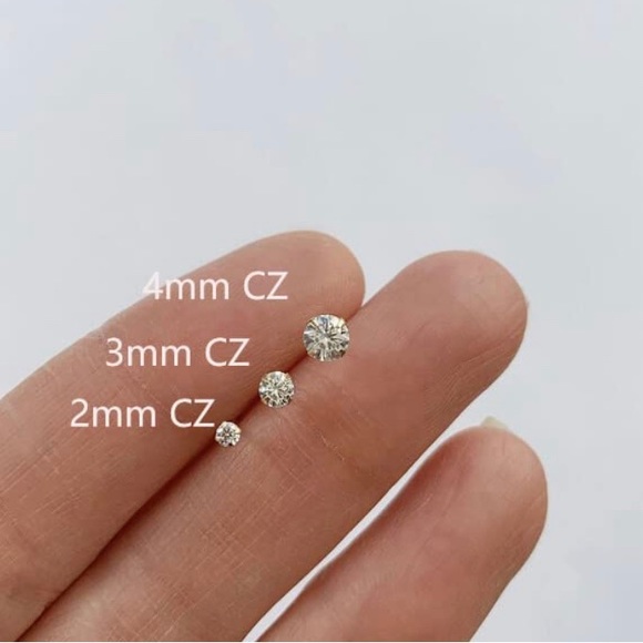 HIGH QUALITY ✨CZ Flat Screw Back Stud Earrings,14K Gold Cubic Zirconia Earrings - Picture 4 of 6